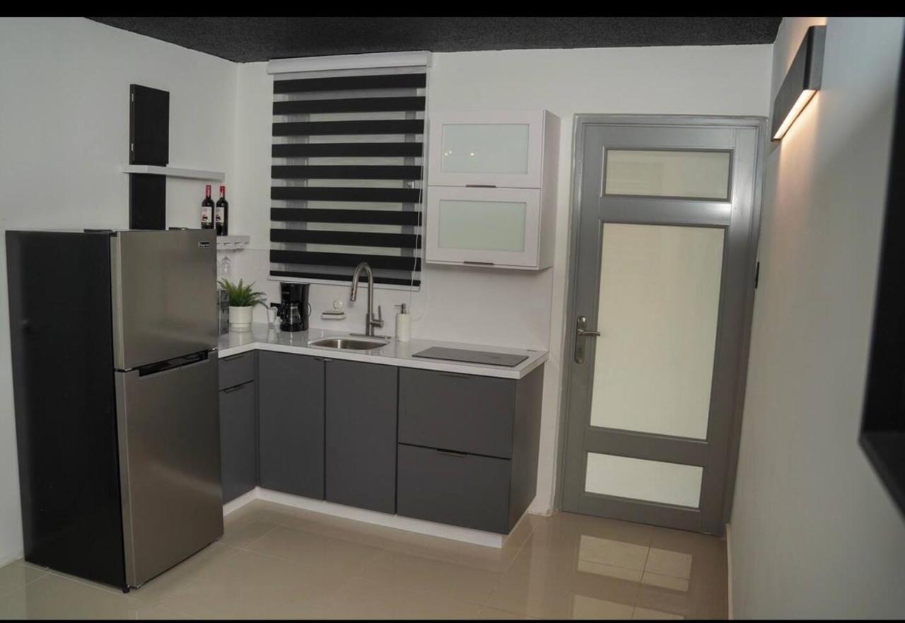 North Breeze Guest House 2 Toa Baja Екстериор снимка